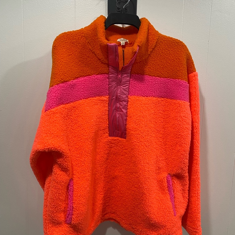 NWT Colorful Fleece Pullover